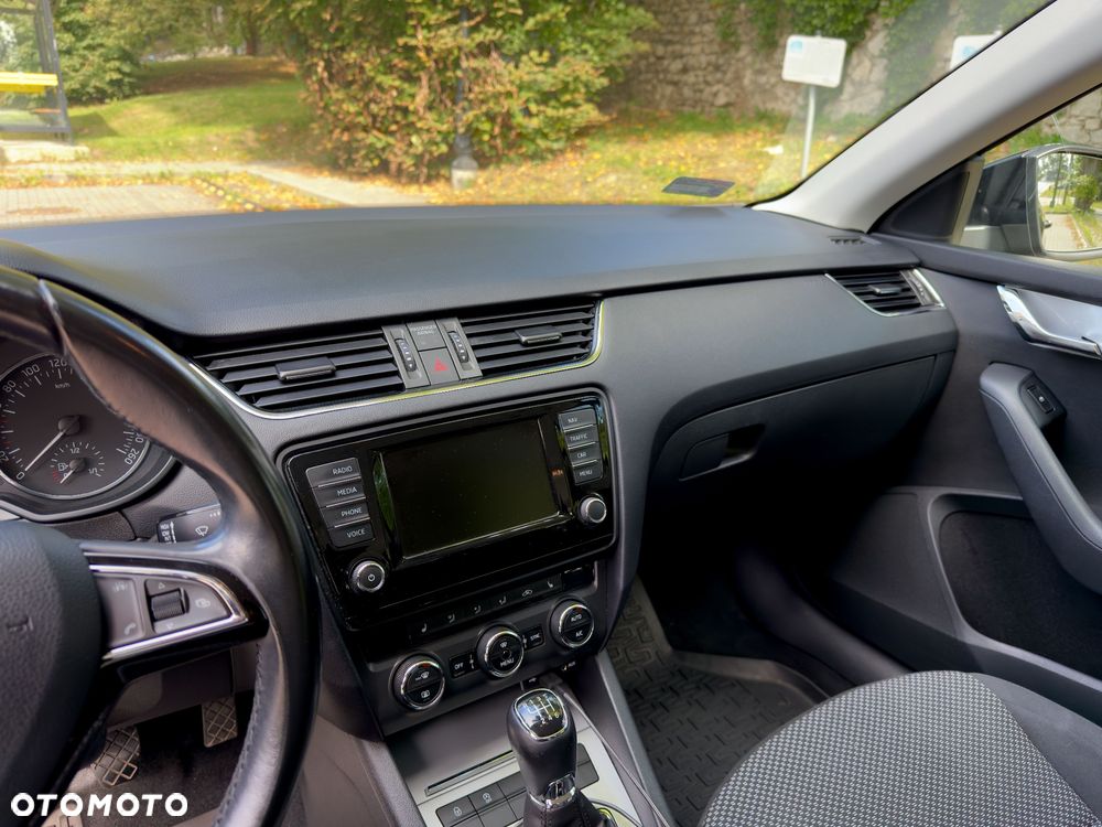 Skoda Octavia 1.2 TSI Ambition - 33