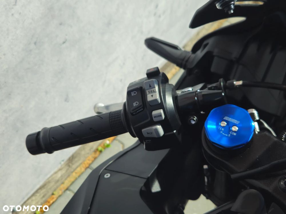 Honda CBR - 18