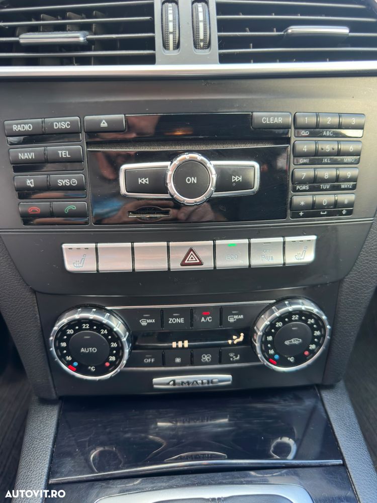Mercedes-Benz C 250 CDI DPF 4Matic (BlueEFFICIENCY) 7G-TRONIC - 24