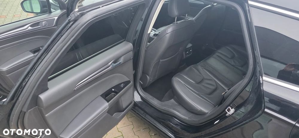 Ford Mondeo 2.0 EcoBlue Titanium - 22