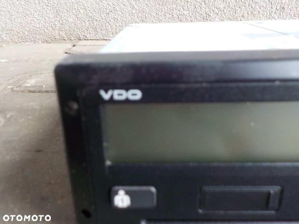 VW CRAFTER TACHOGRAF CYFROWY VDO 12V - 2