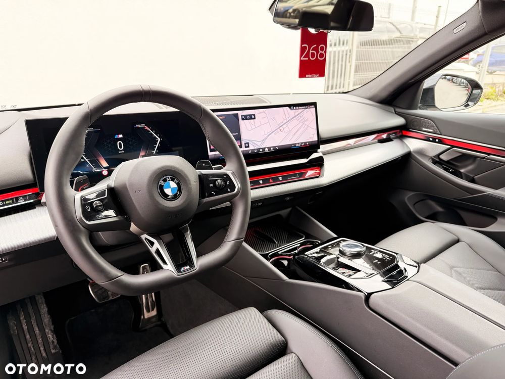 BMW Seria 5 520i - 28