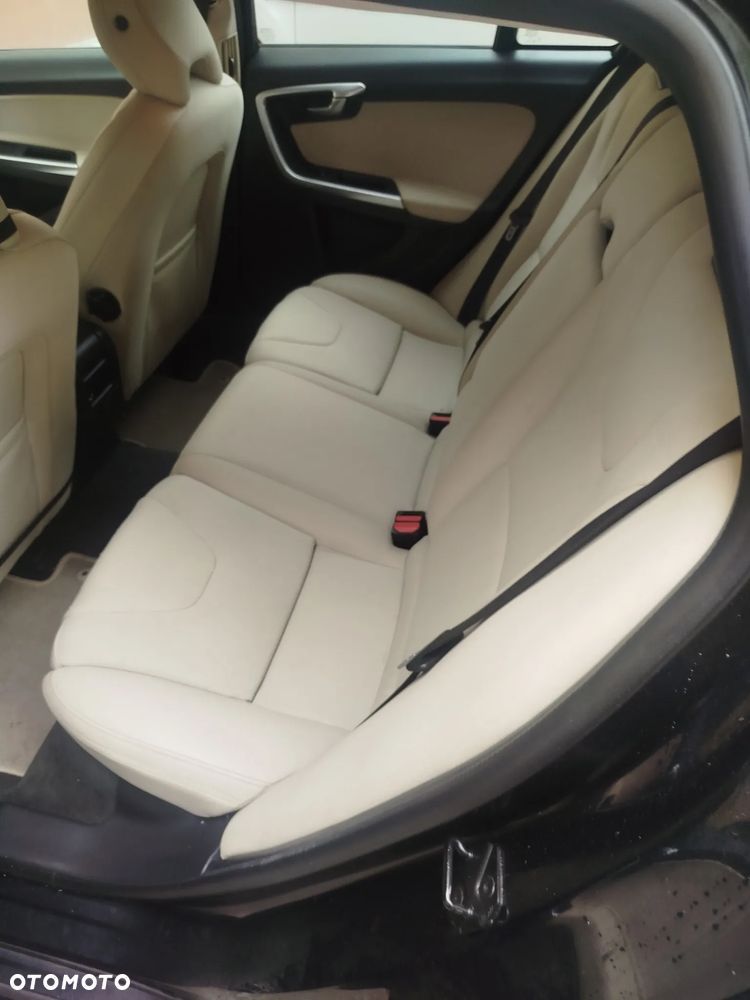 Volvo V60 D3 - 8