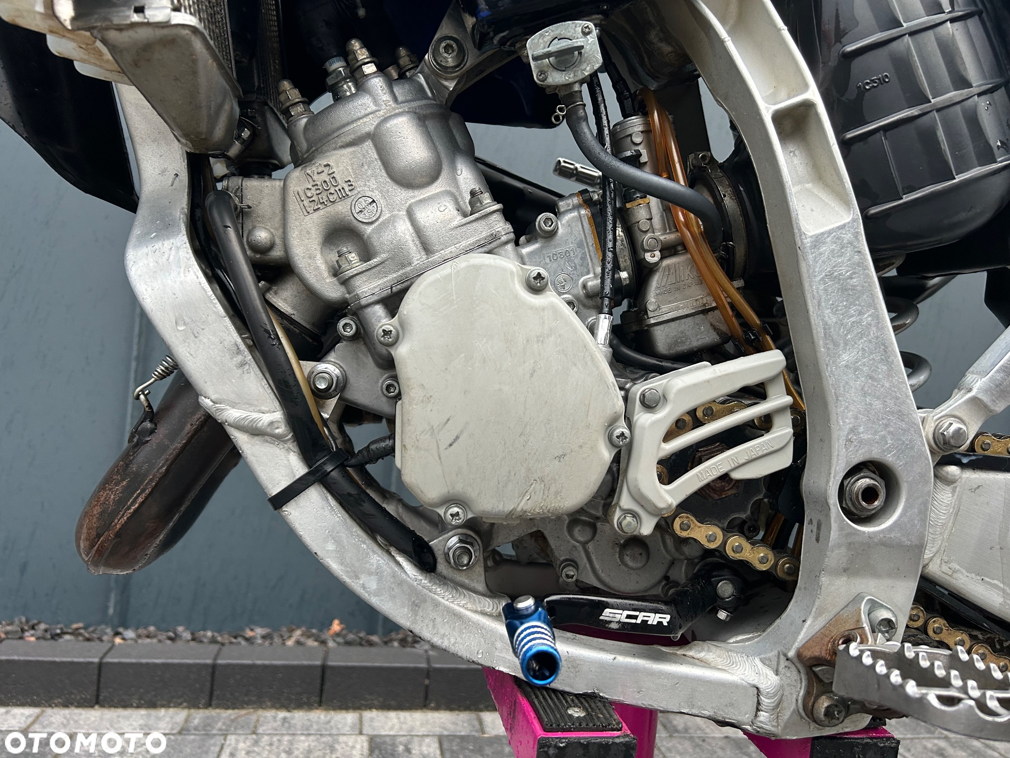 Yamaha YZ - 9
