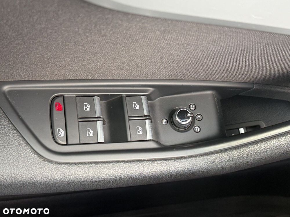 Audi A4 Limousine 40 TDI mHEV Quattro S tronic - 17