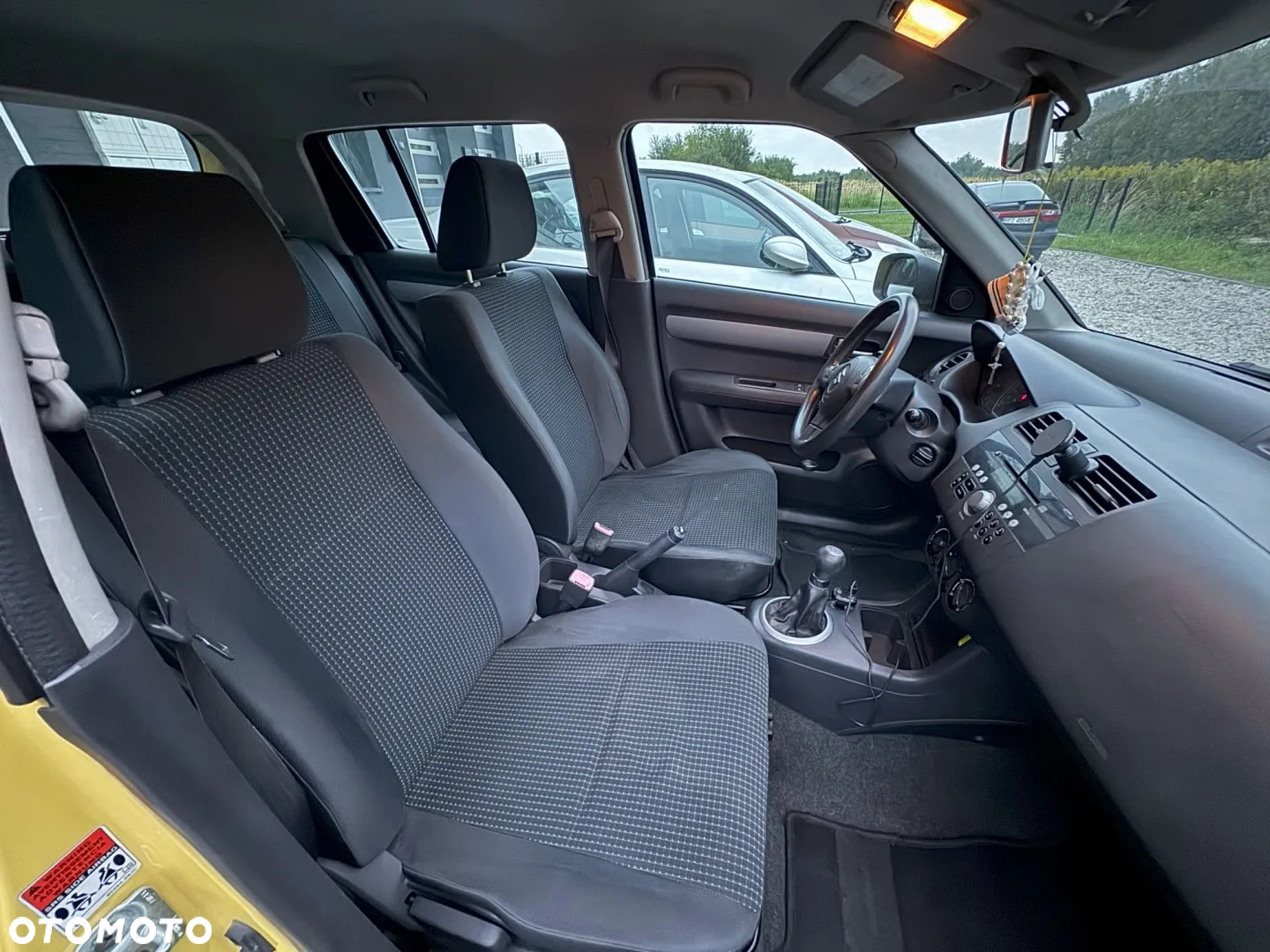 Suzuki Swift - 7