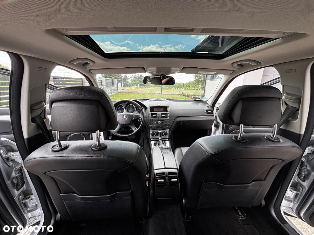 Mercedes-Benz Klasa C 180 CGI Automatik BlueEFFICIENCY Avantgarde - 10