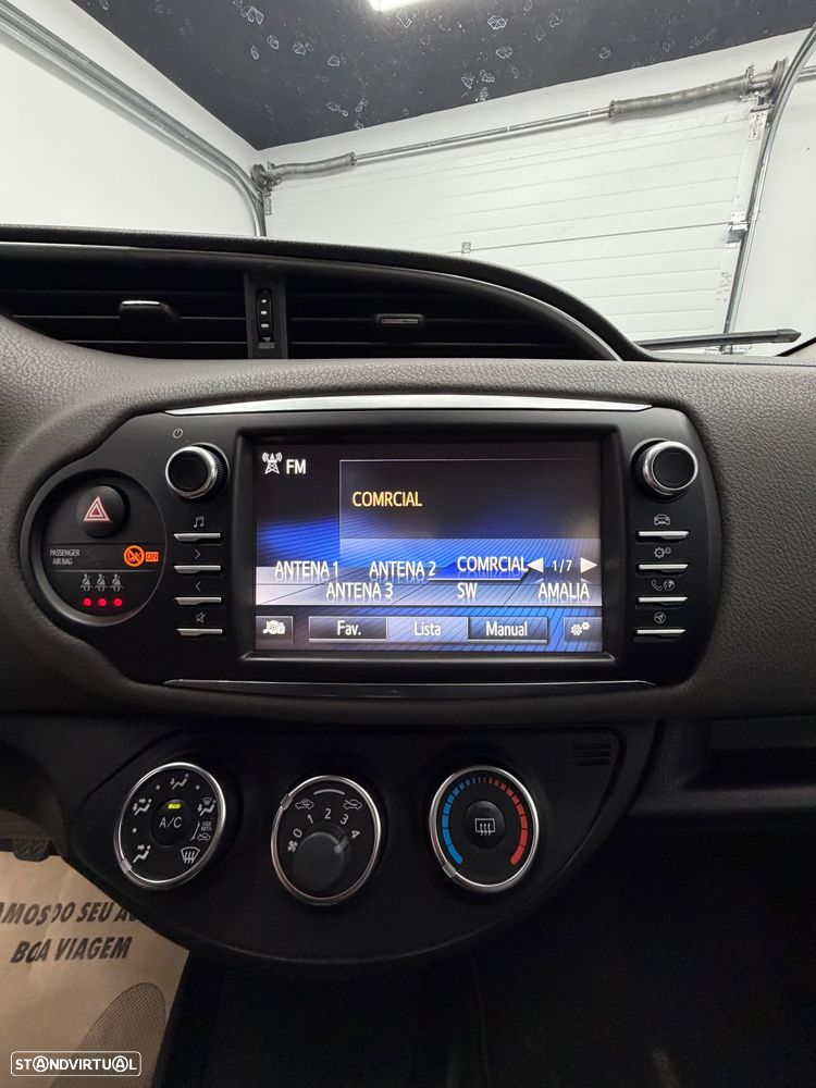 Toyota Yaris 1.0 VVT-i Exclusive - 10