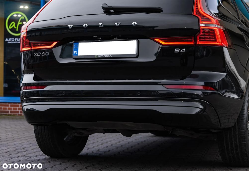 Volvo XC 60 B4 B Momentum Pro - 8