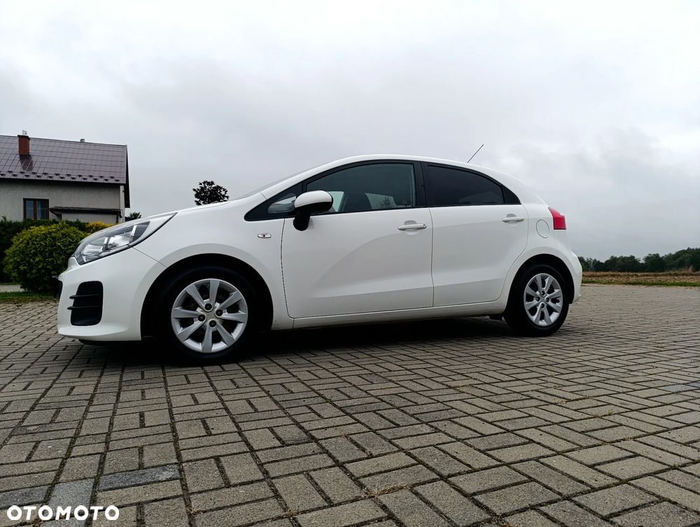 Kia Rio 1.2 M - 11