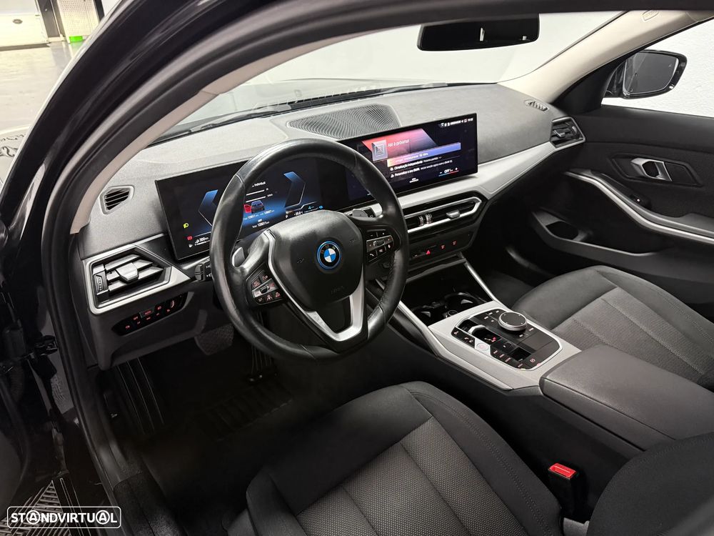 BMW 320 e Aut. Advantage - 31