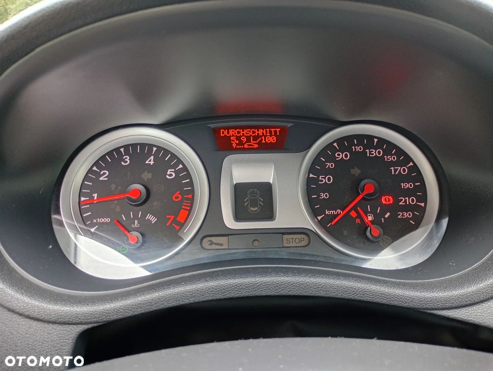 Renault Clio 1.2 16V Alize - 2