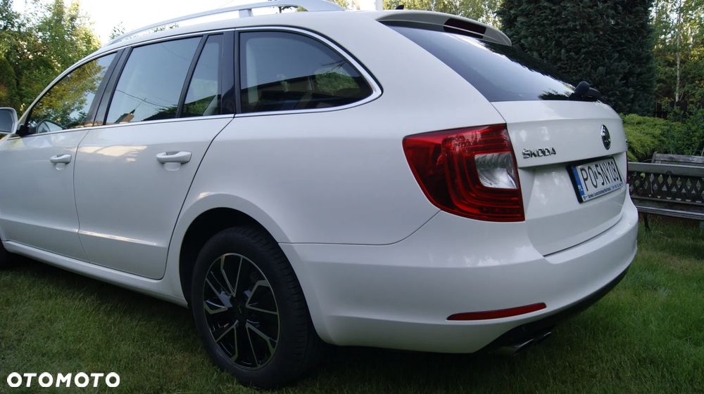 Skoda Superb 2.0 TDI Ambition - 8