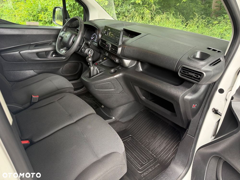 Toyota PROACE CITY - 11