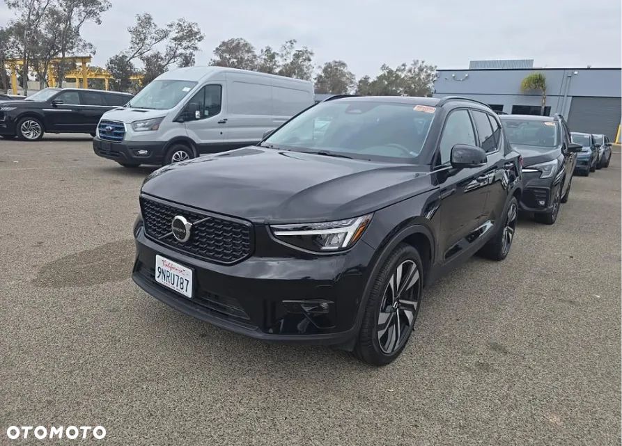 Volvo XC 40 - 1