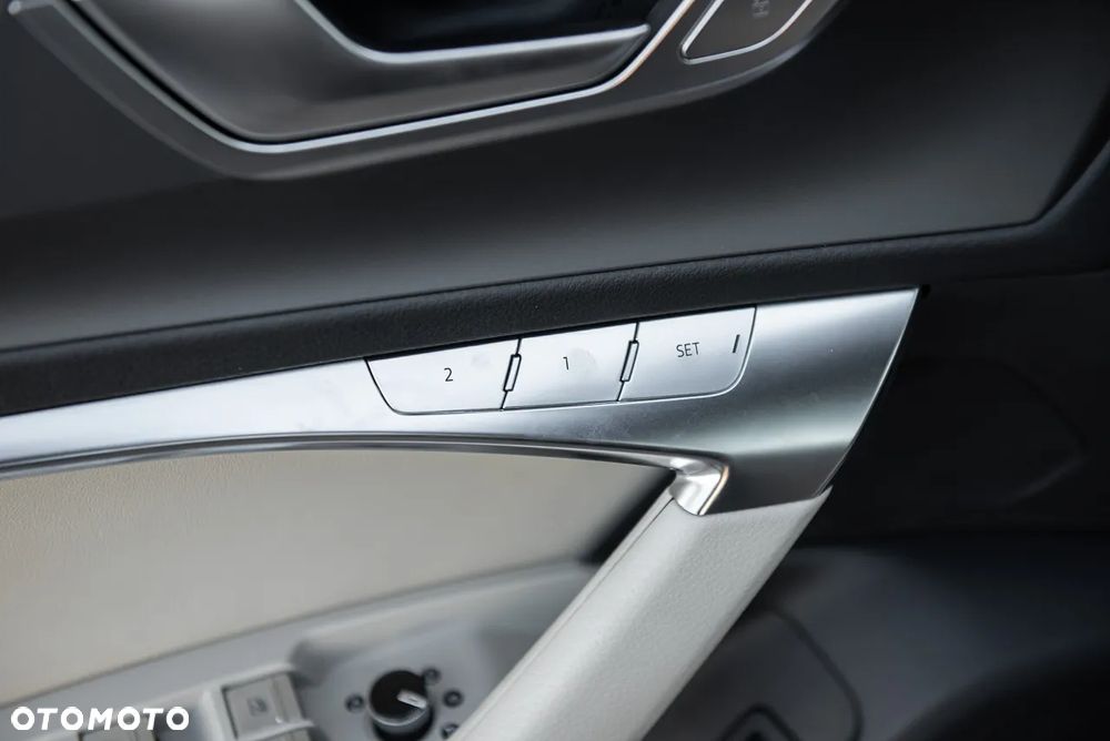 Audi A6 Allroad - 16