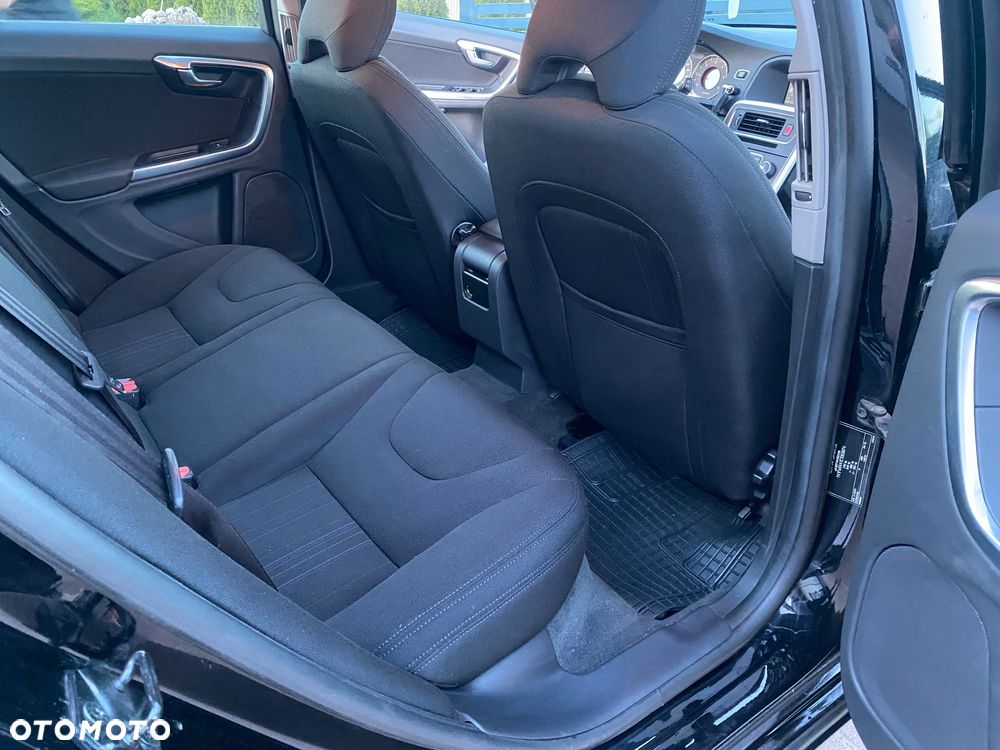 Volvo V60 D2 Edition - 10