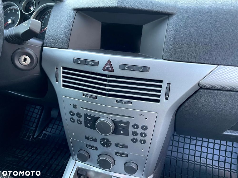 Opel Astra 1.8 Sport - 17