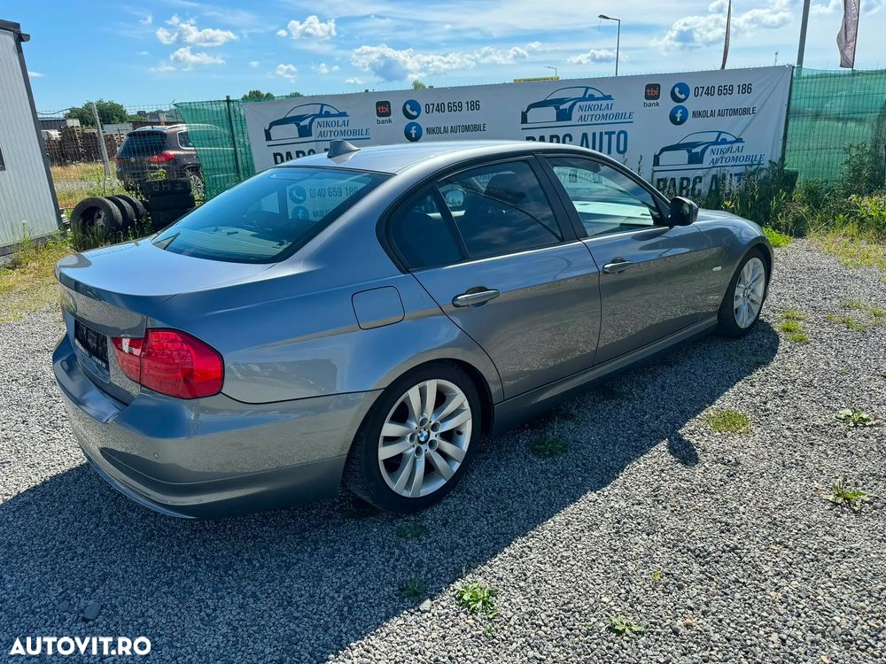 BMW Seria 3 318i - 14