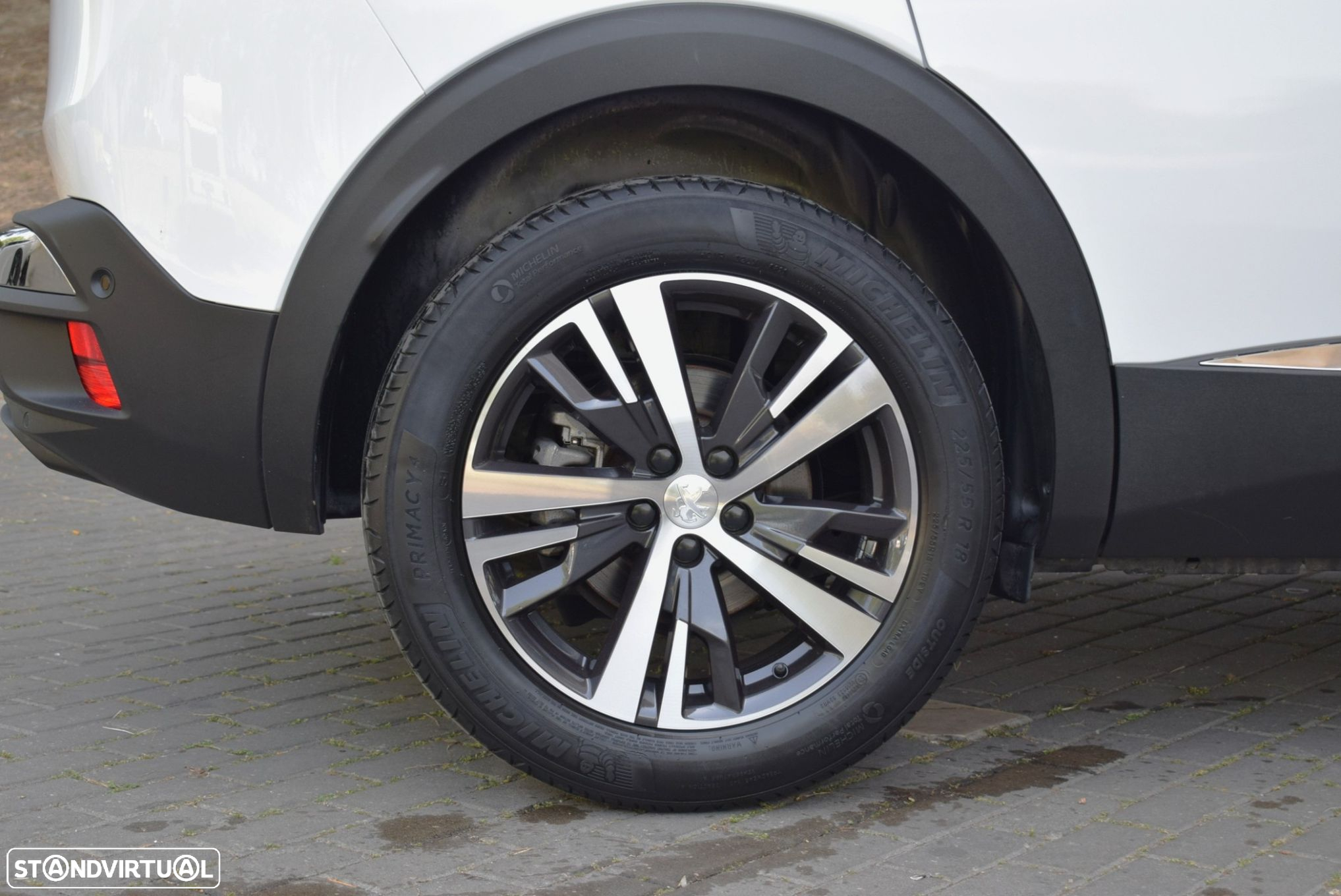 Peugeot 3008 1.2 PureTech Allure EAT8 - 46