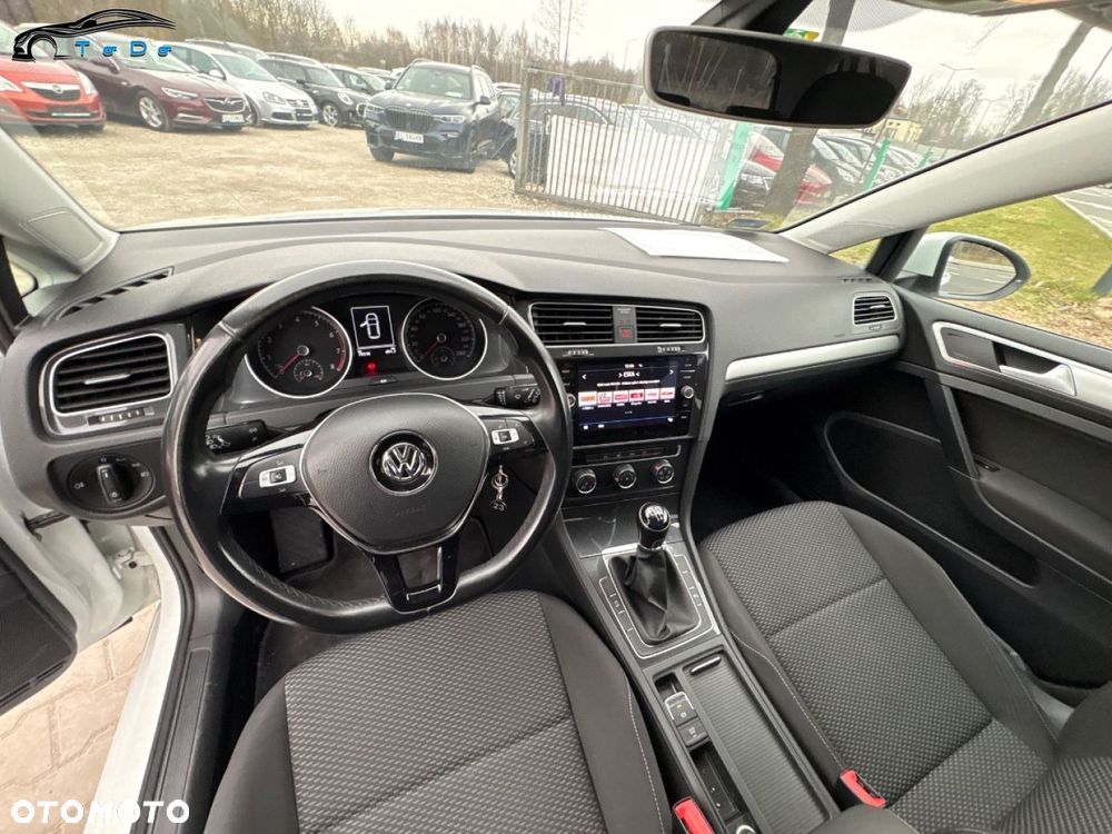 Volkswagen Golf 1.0 TSI Highline - 23