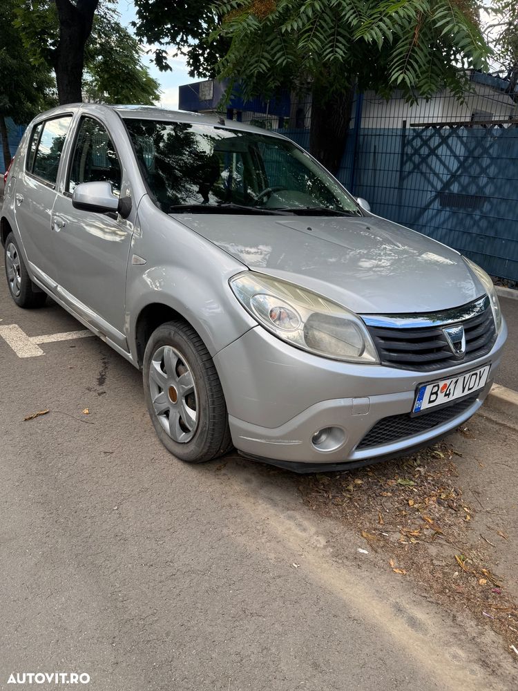 Dacia Sandero - 8