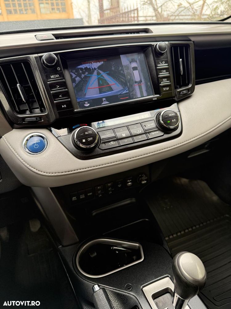 Toyota RAV4 2.5 VVT-i 4x4 Luxury - 9