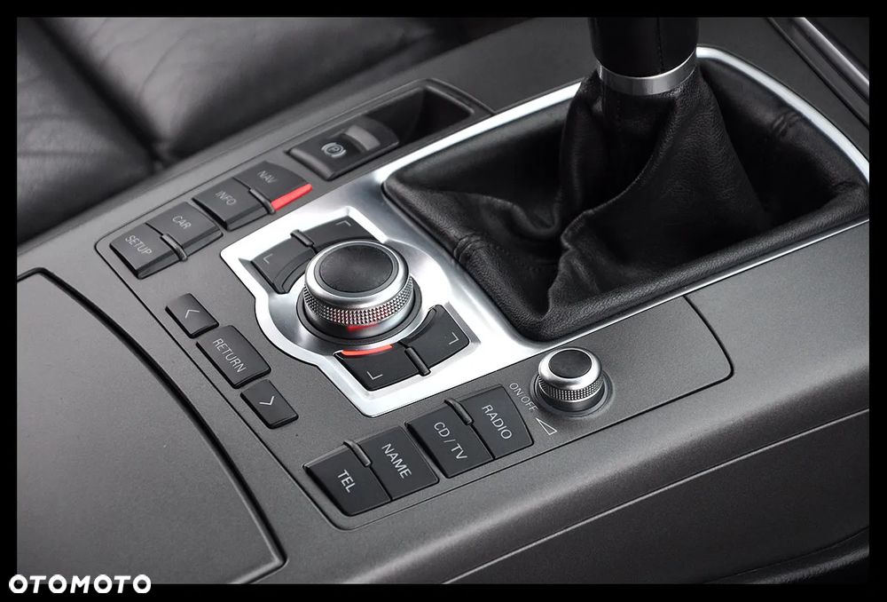 Audi A6 Limousine 2.4 - 32