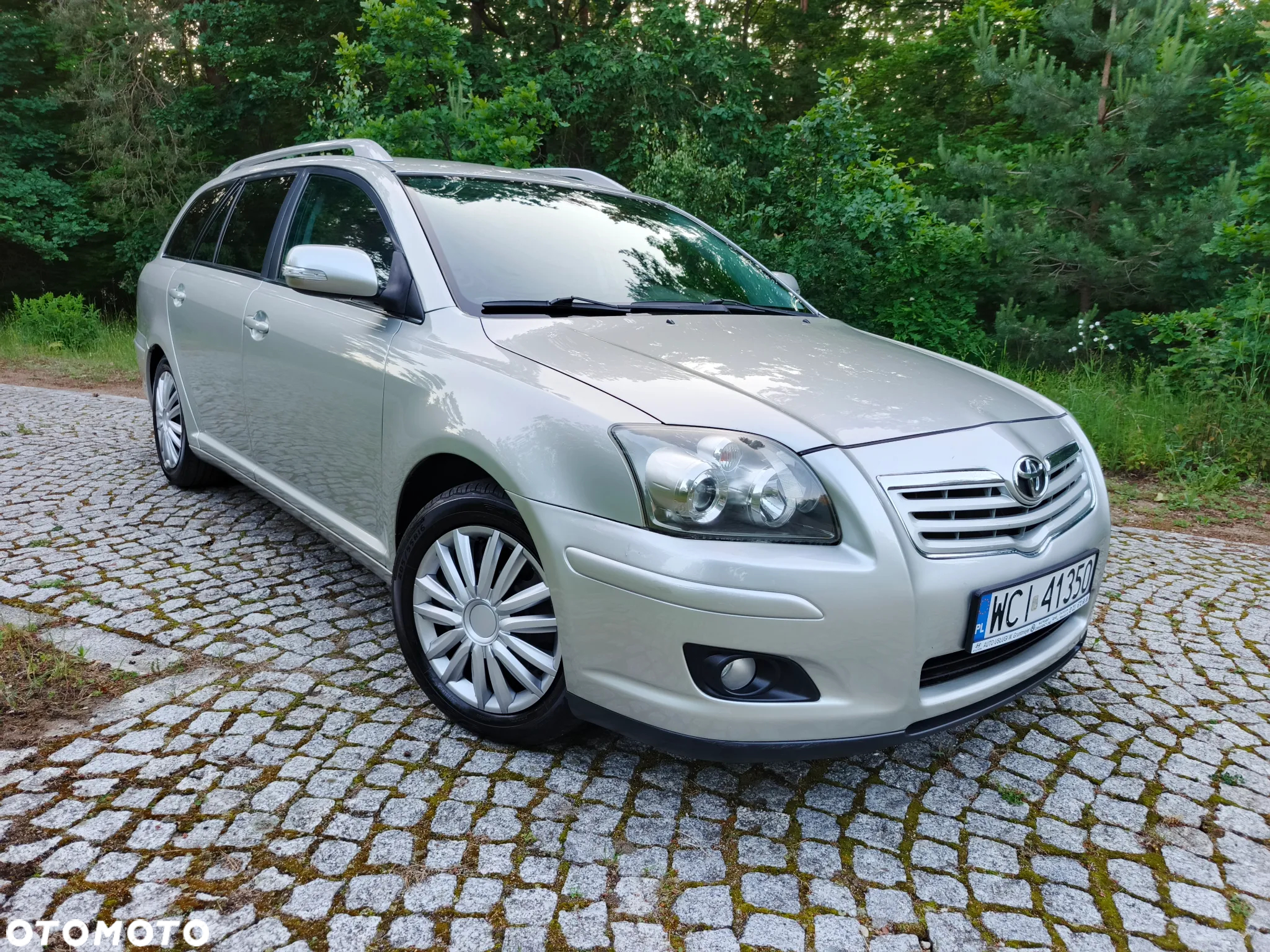 Toyota Avensis 2.0 D-4D Sol - 32