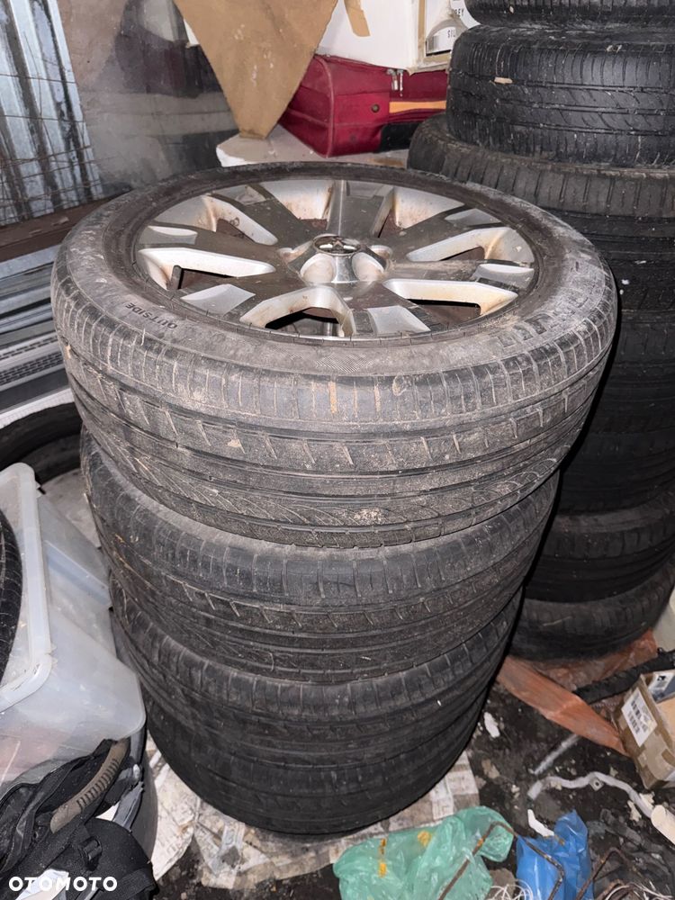 Mitsubishi Outlander 2.4 Instyle NAVI CVT - 26