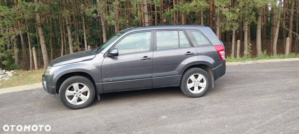 Suzuki Grand Vitara 2.0 - 3