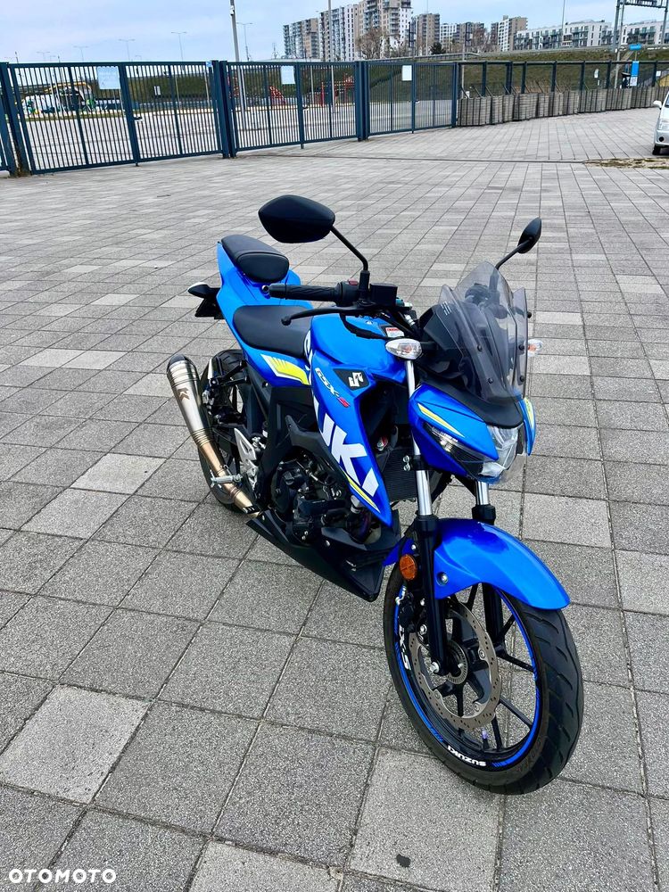 Suzuki GSX - 7