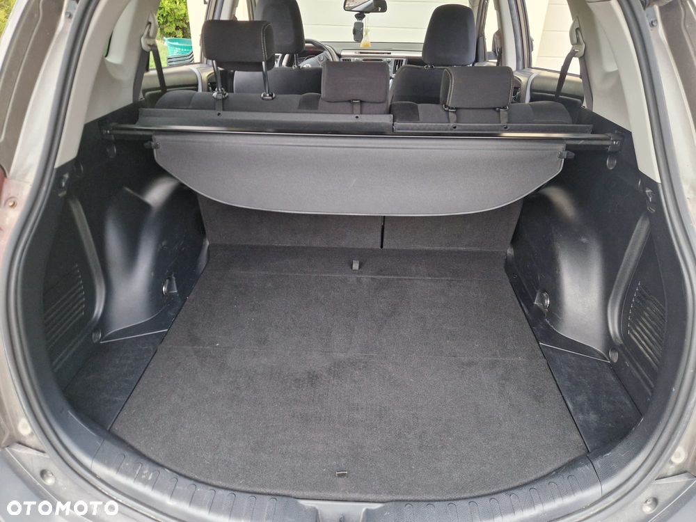 Toyota RAV4 - 14