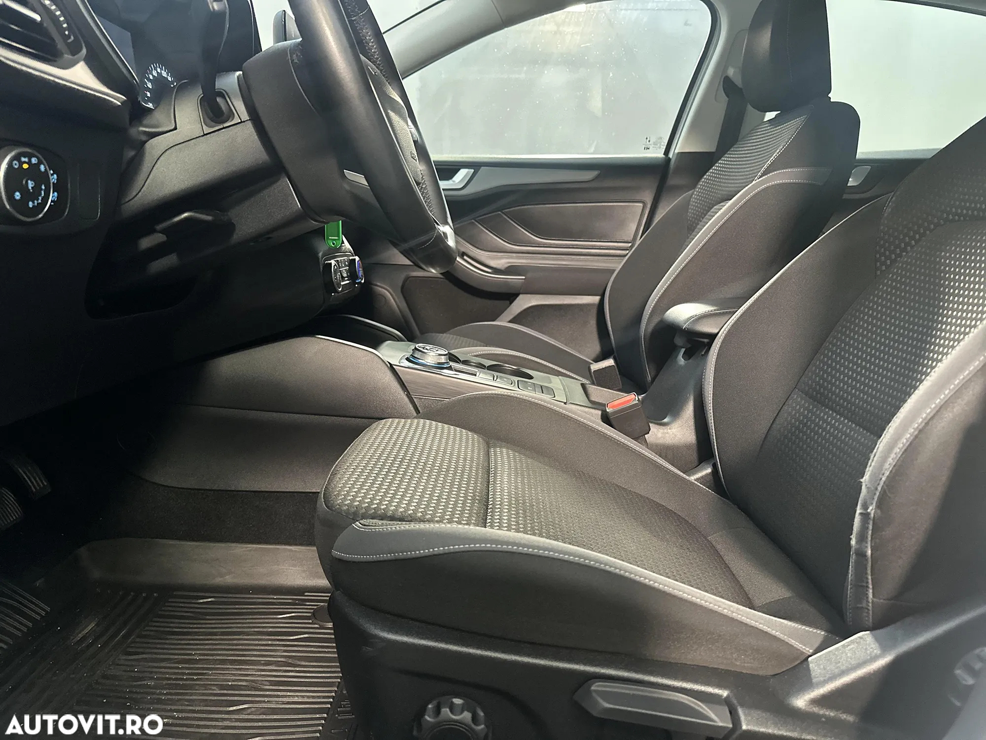 Ford Focus - 21