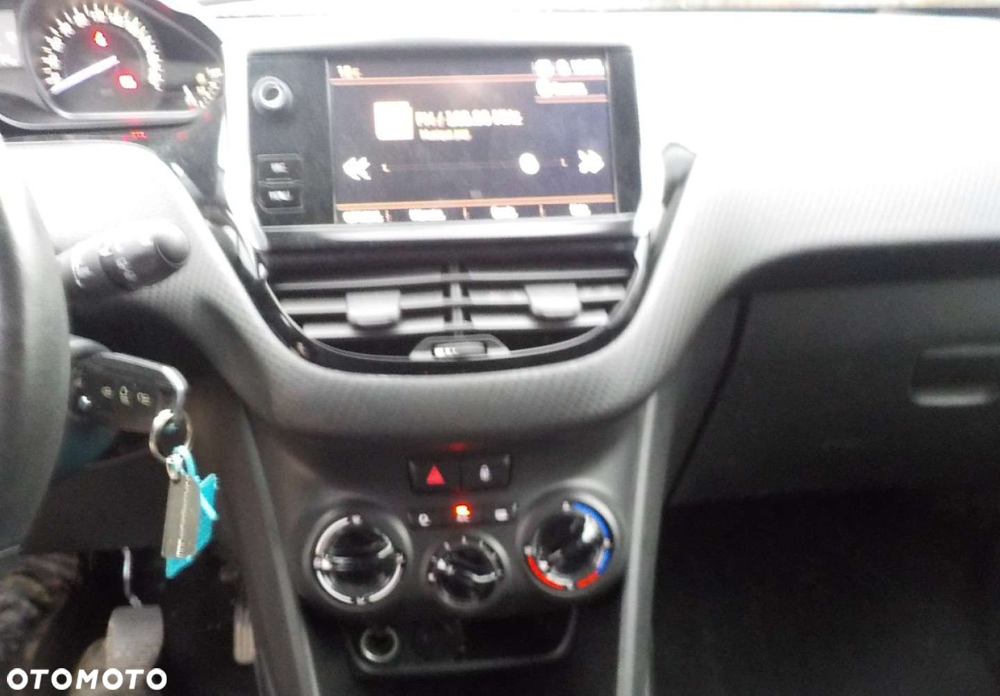 Peugeot 2008 - 32