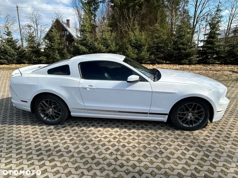 Ford Mustang - 7