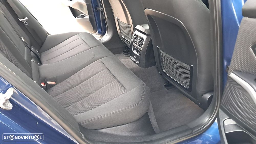 BMW 330 e Corporate Edition Auto - 36