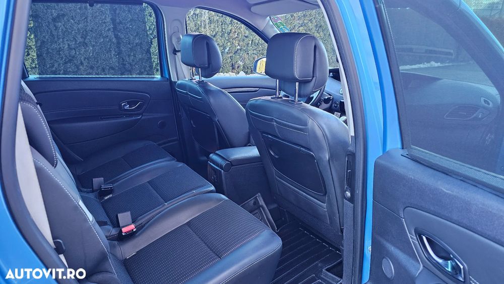 Renault Scenic - 8