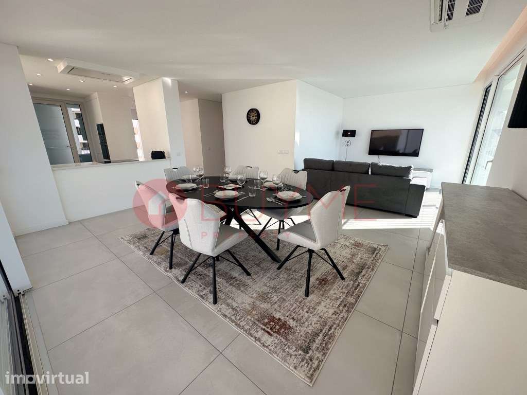 Apartamento T3 Novo em Vilamoura - Exclusividade junto ao mar - Grande imagem: 3/16