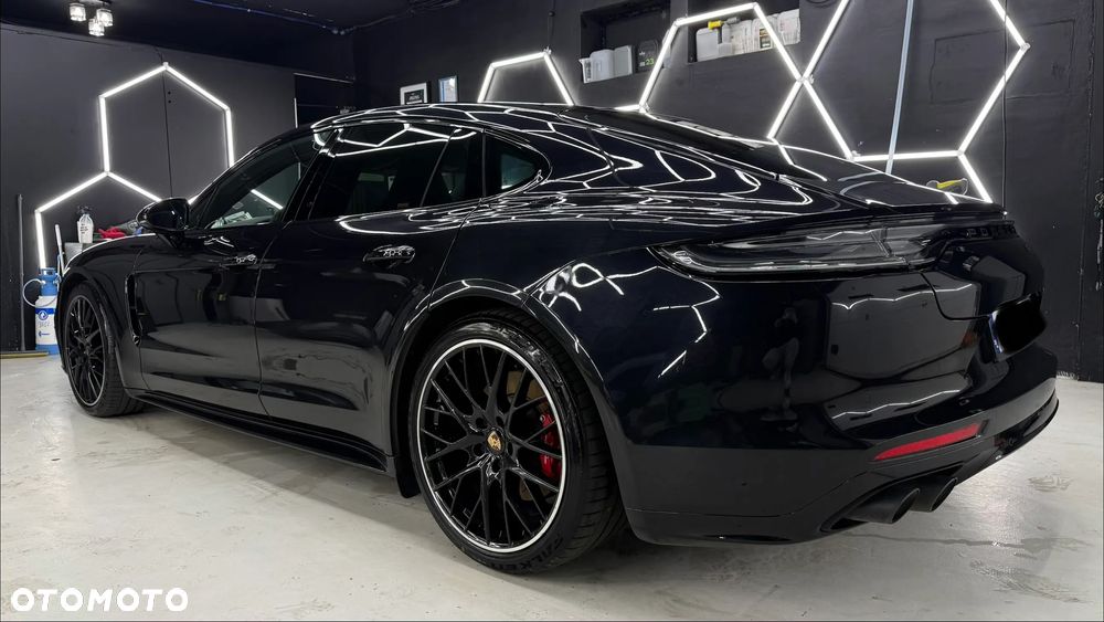 Porsche Panamera - 3