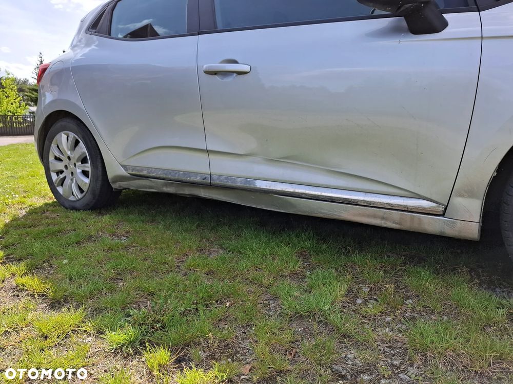 Renault Clio 1.5 Blue dCi Zen - 2