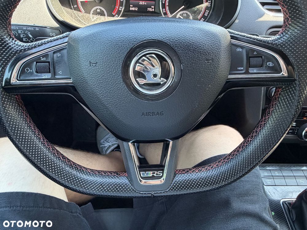 Skoda Octavia 2.0 TDI DSG RS - 21