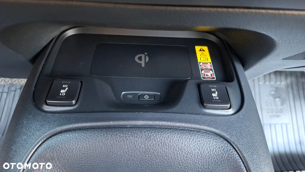 Toyota Corolla 1.8 Hybrid Comfort - 36