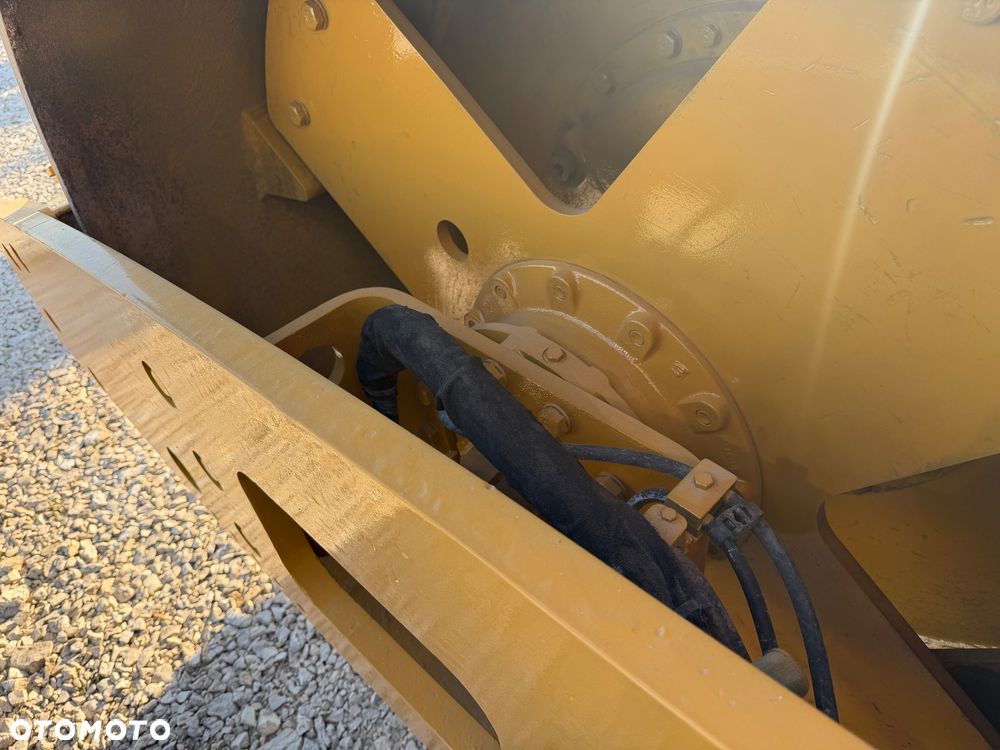 Caterpillar CS56 - 7