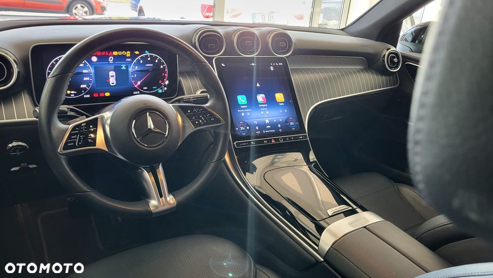 Mercedes-Benz GLC - 12