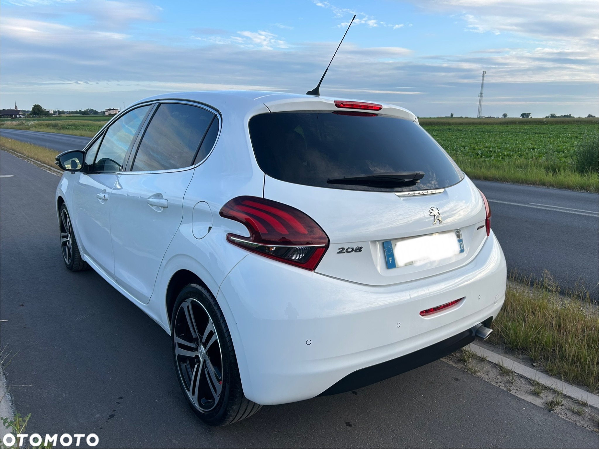Peugeot 208 1.2 PureTech Allure S&S - 9