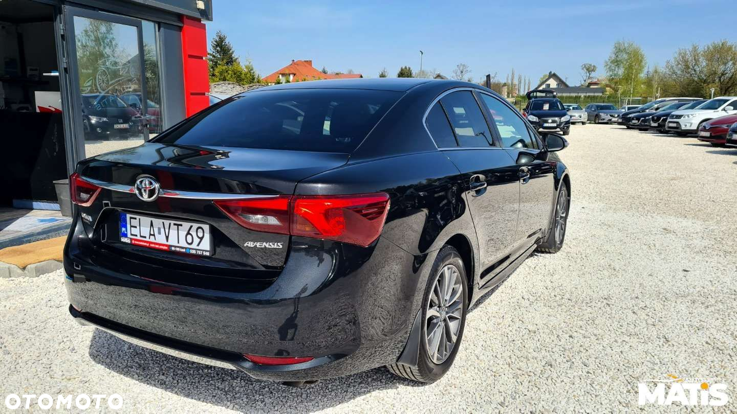 Toyota Avensis - 25