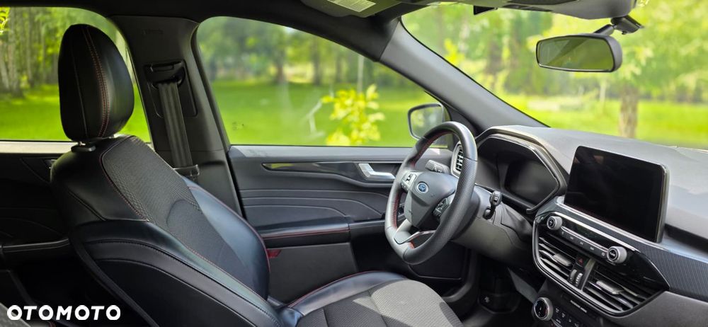 Ford Kuga - 17