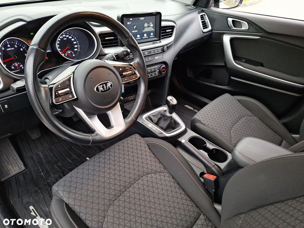 Kia Ceed 1.4 T-GDI M - 9