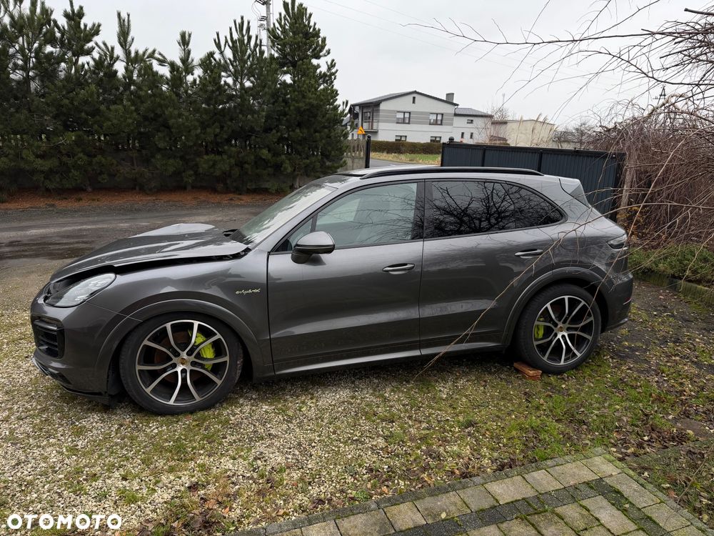 Porsche Cayenne E-Hybrid Platinum Edition - 6